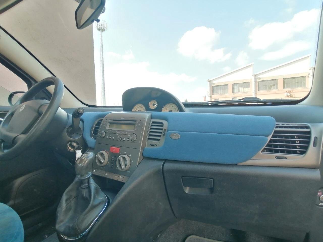 Lancia Ypsilon 1.2 Gold GPL