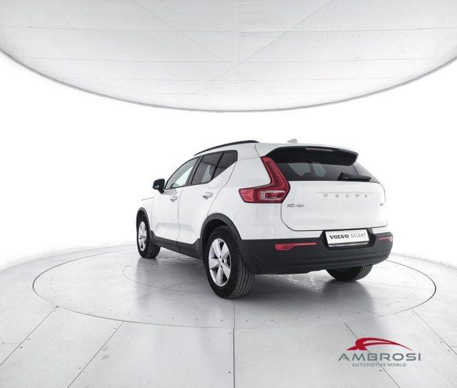 VOLVO XC40 T3 Momentum