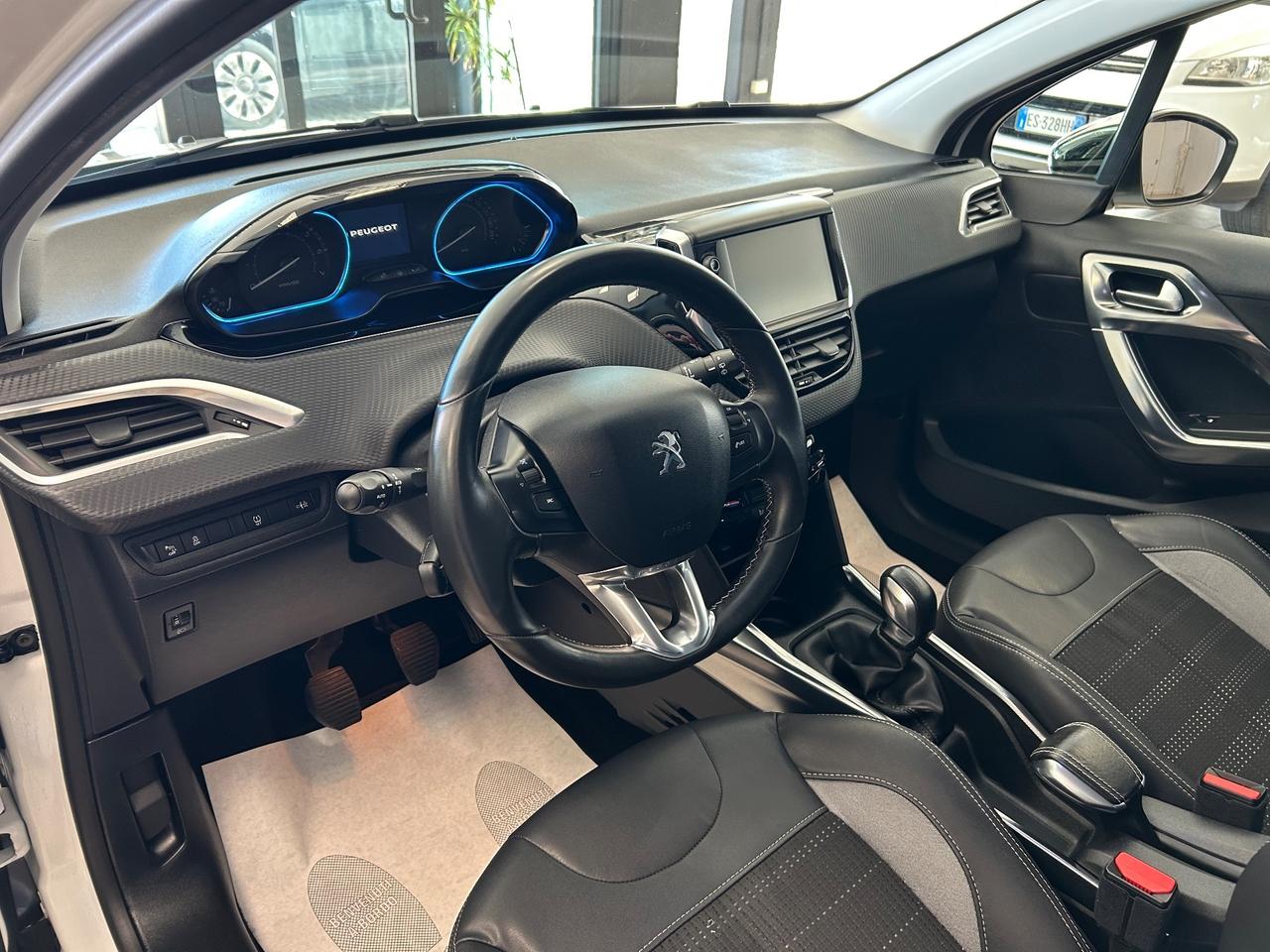 Peugeot 2008 - 2014 1.2 PureTech 1.2 82cv 87.000KM