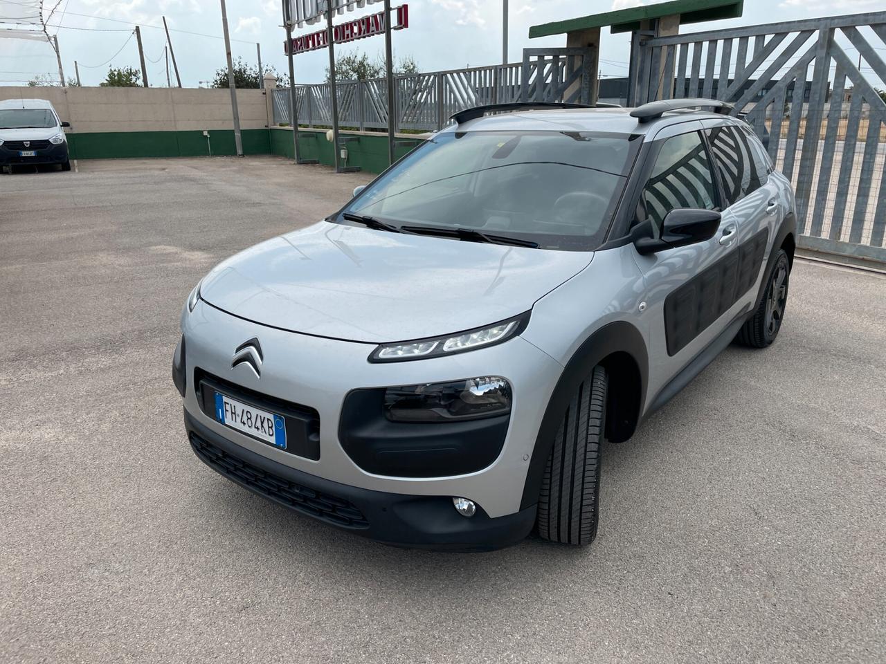 Citroen C4 Cactus 1.2 PureTech 82 Shine-NAVIGATORE