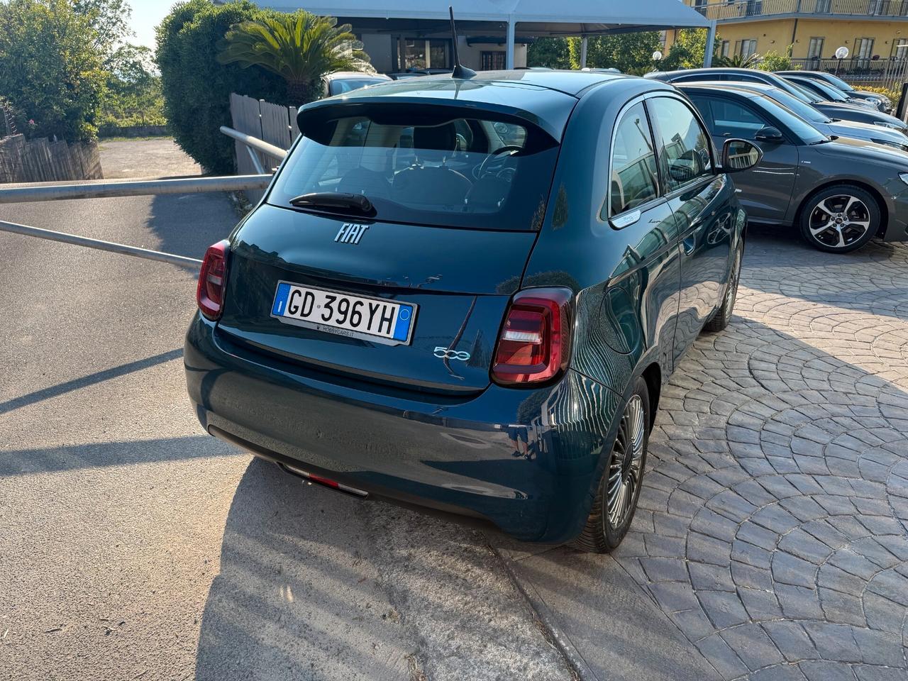Fiat 500 500e Berlina 42 kWh Icon