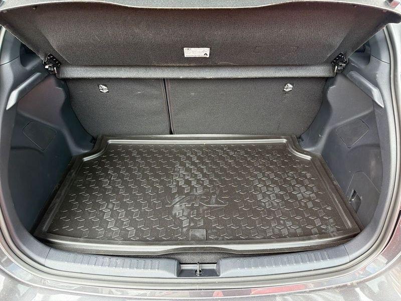Toyota Yaris Yaris 1.5h 130 Lounge