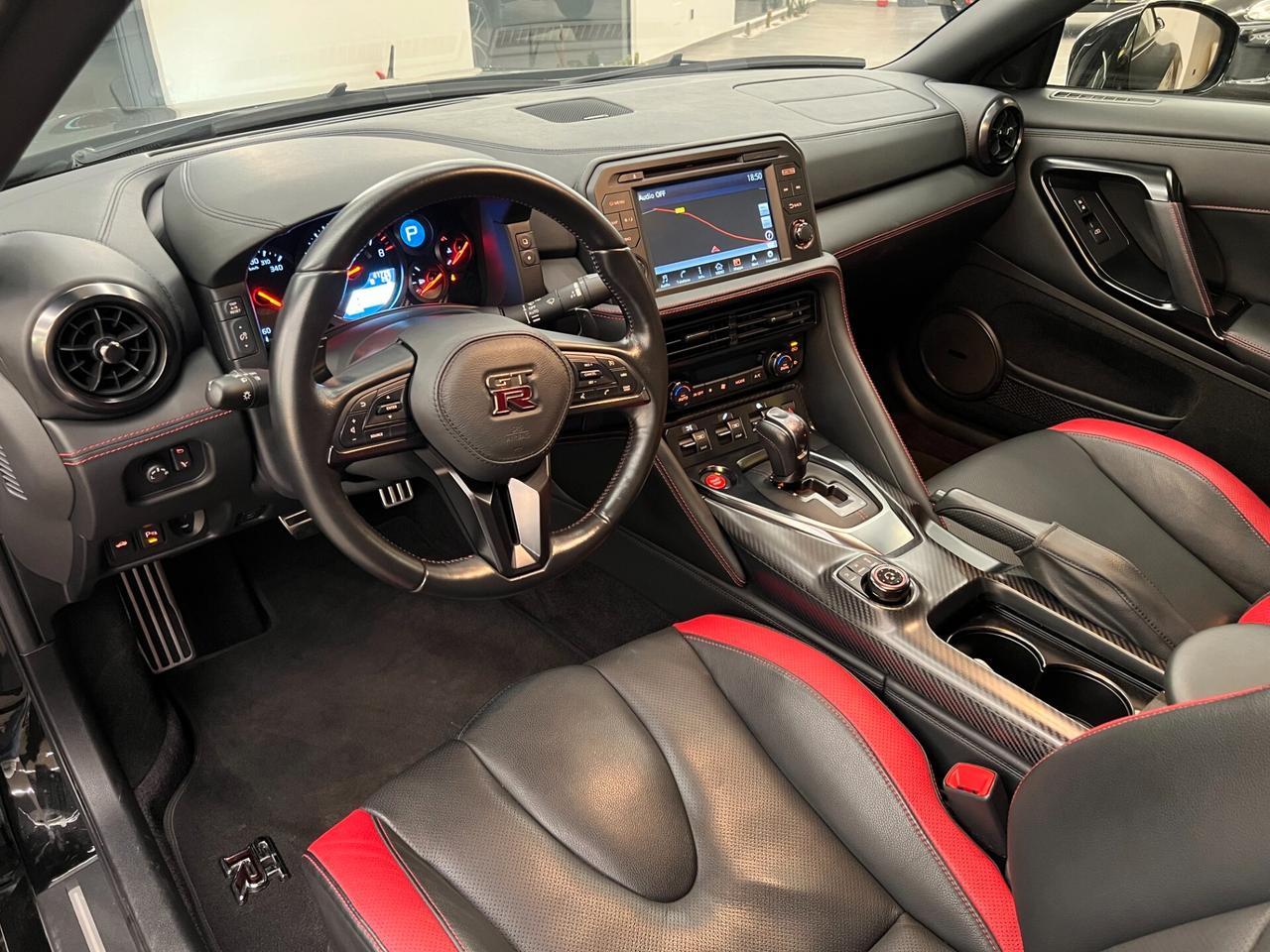Nissan GT-R 3.8 V6 Black
