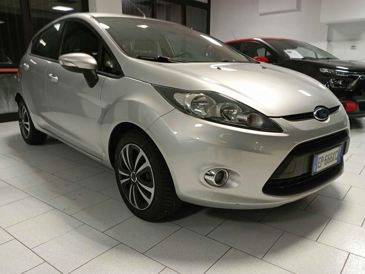 Ford Fiesta Ikon 1.2 60CV 5 porte