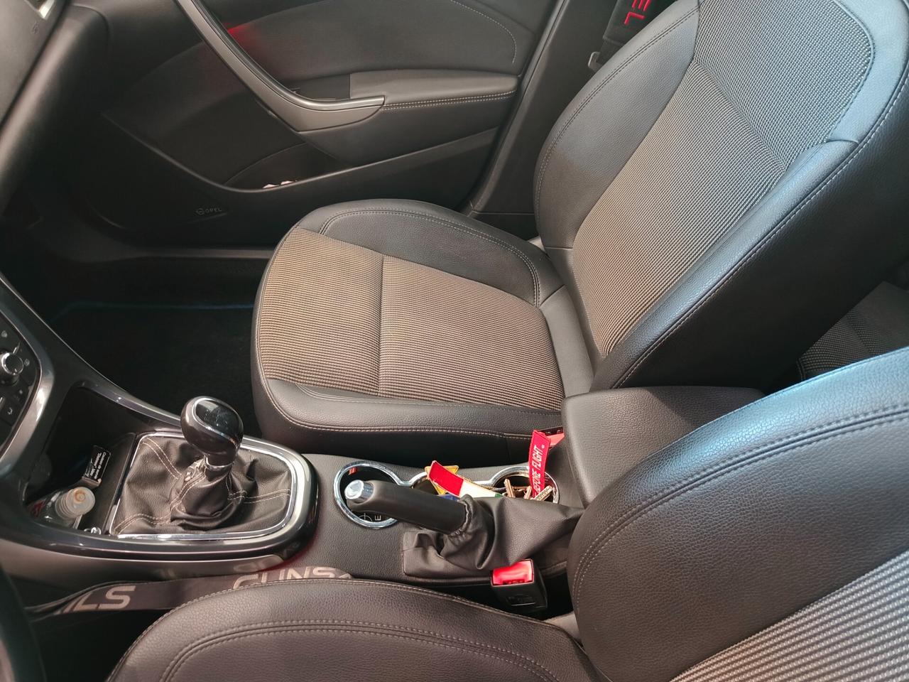 Opel Astra 1.4 Turbo 140CV 5 porte Cosmo