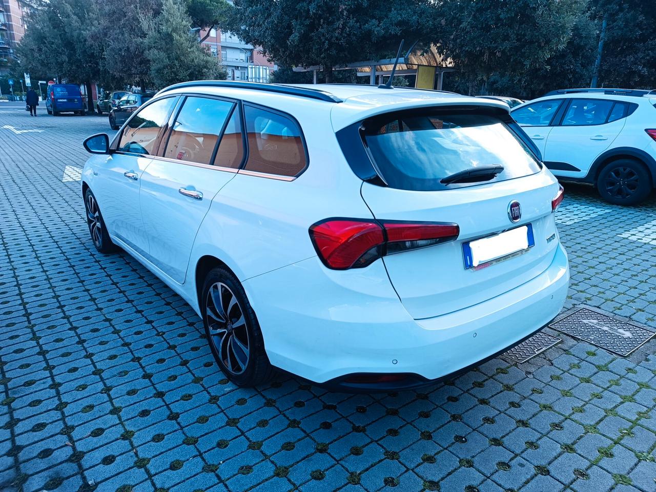 Fiat Tipo 1.4 95 CV GPL SW Lounge
