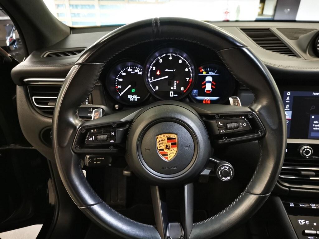 PORSCHE Macan 2.0 T