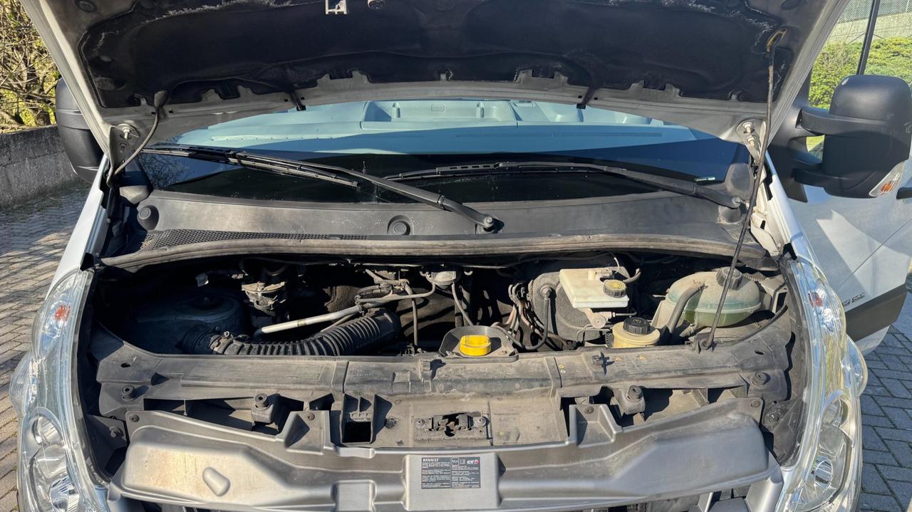 RENAULT Master T33 2.3 dci 125cv L2H2 E5