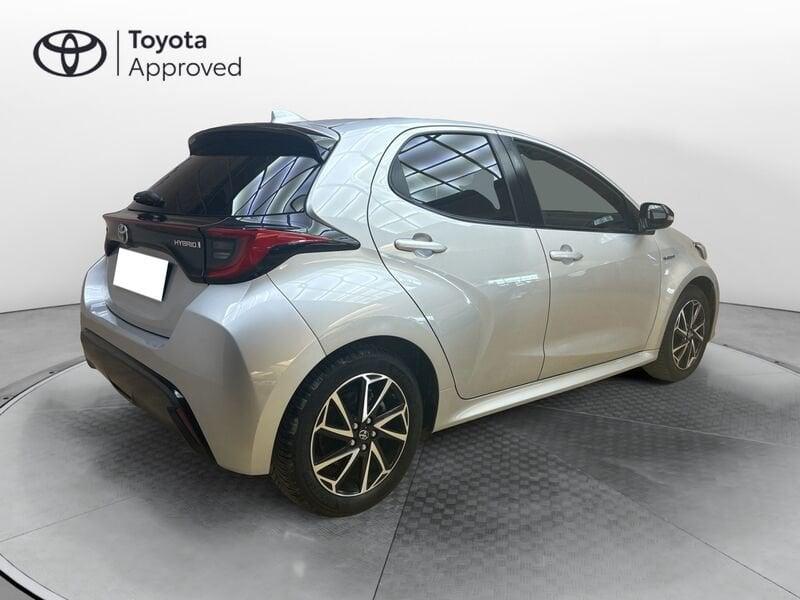 Toyota Yaris 1.5 hybrid Lounge