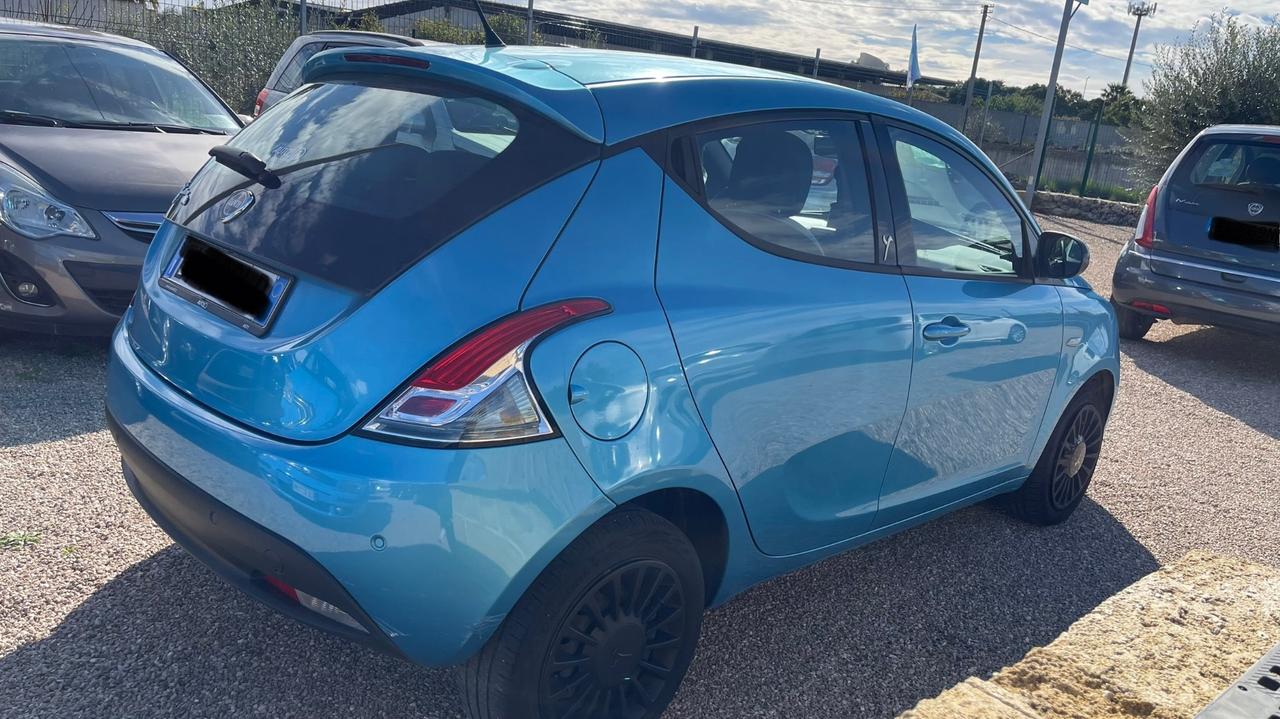 Lancia Ypsilon 1.2 69 CV 5 porte GPL