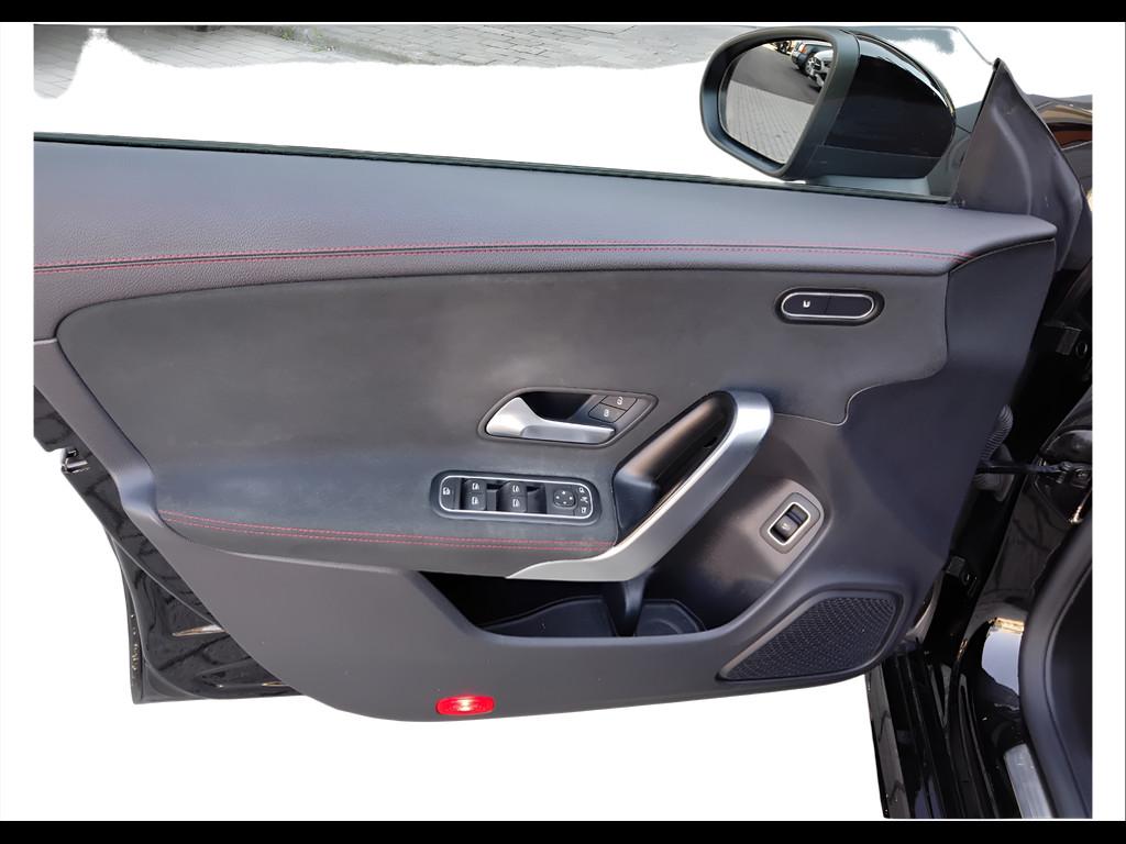 Mercedes-Benz CLA Sh.Brake - X118 2023 - CLA Shooting Brake 180 d AMG Line Advanced Plus auto