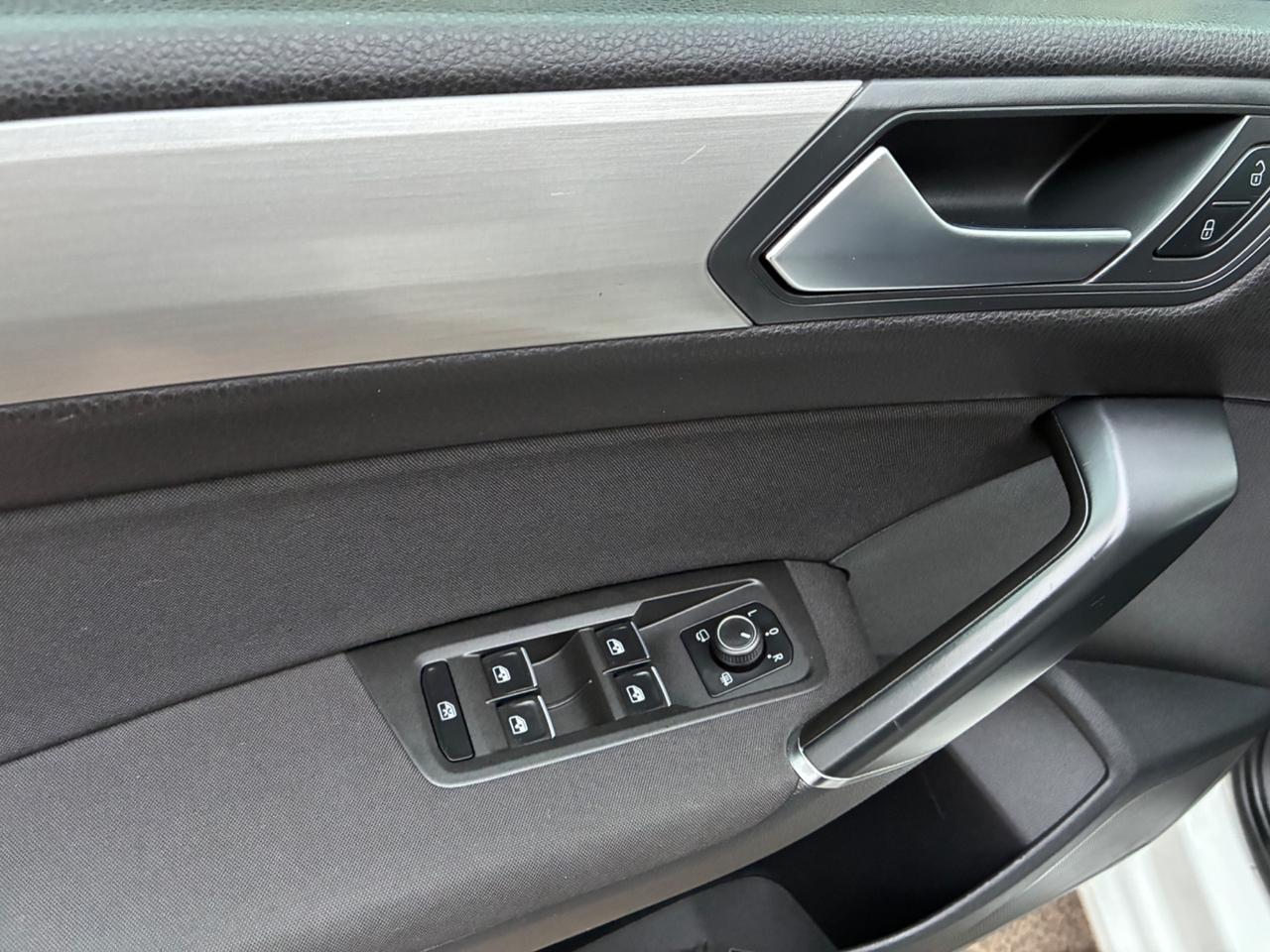 Volkswagen Touran 1.5 TSI EVO DSG Executive BlueMotion Technology