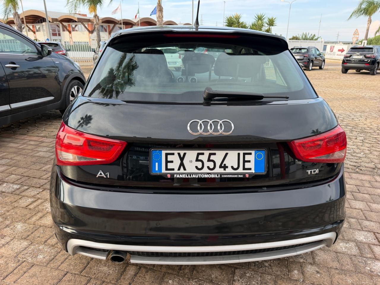 Audi A1 SPB 1.6 TDI S tronic line edition