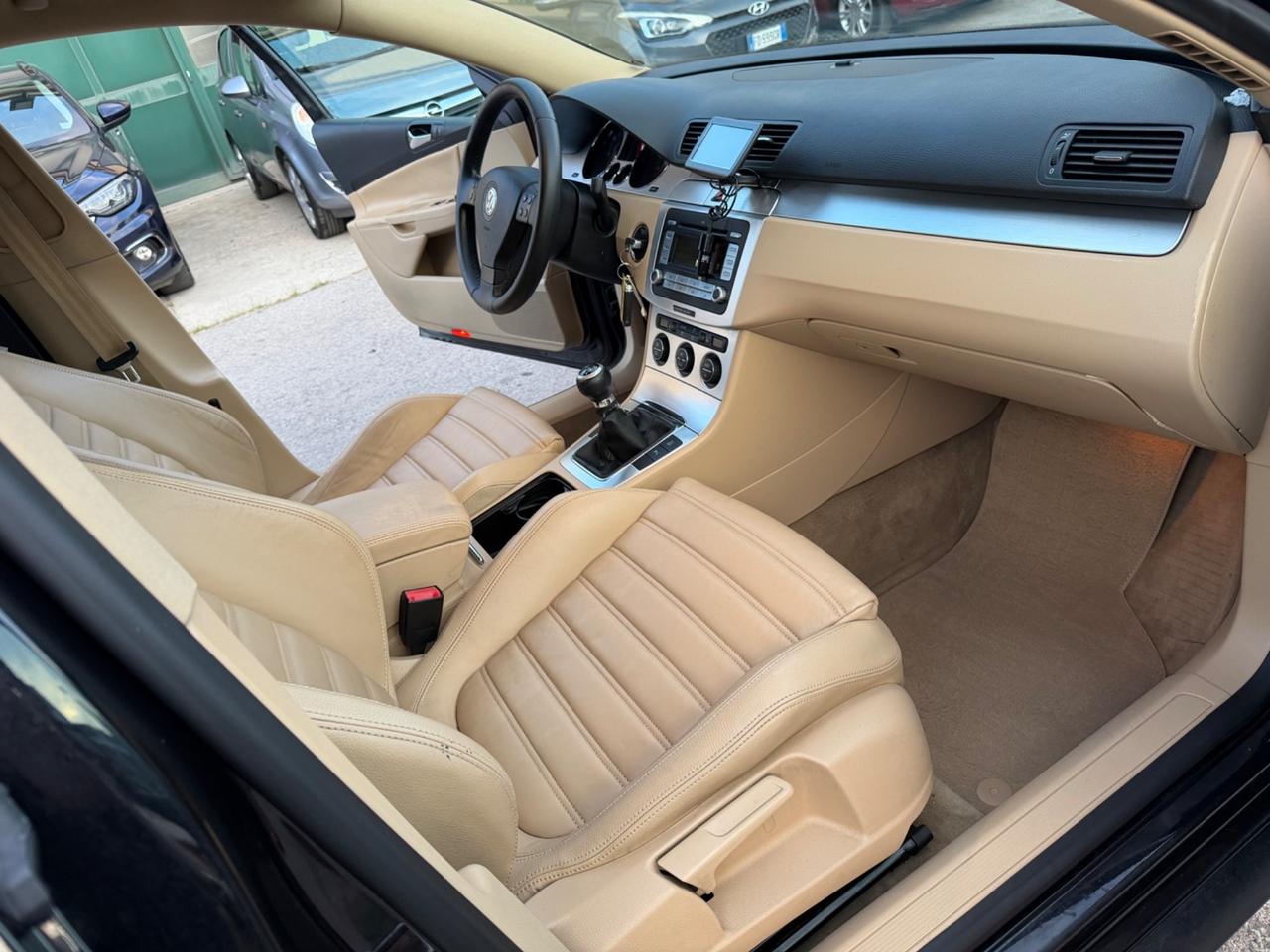 Volkswagen Passat 2.0 TDI DPF Var. Highline