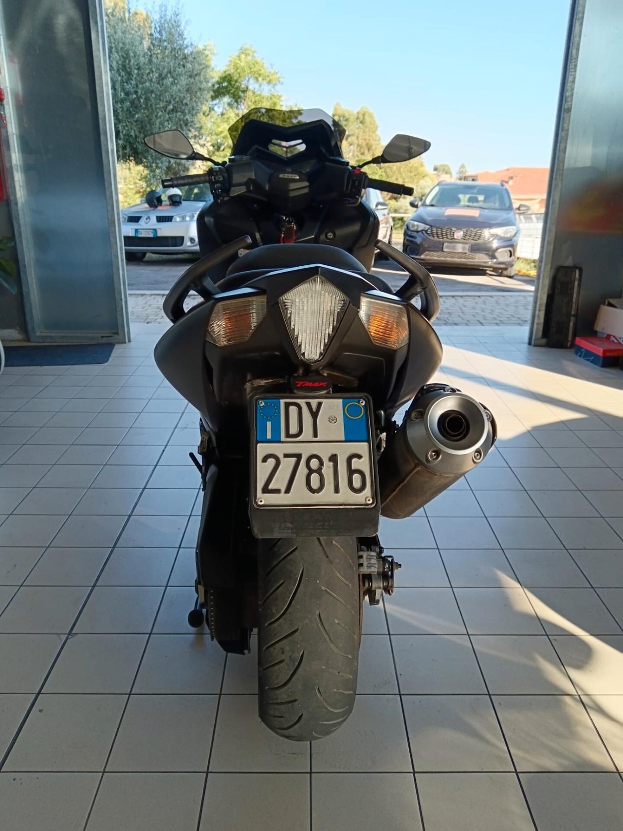 Yamaha Tmax 530