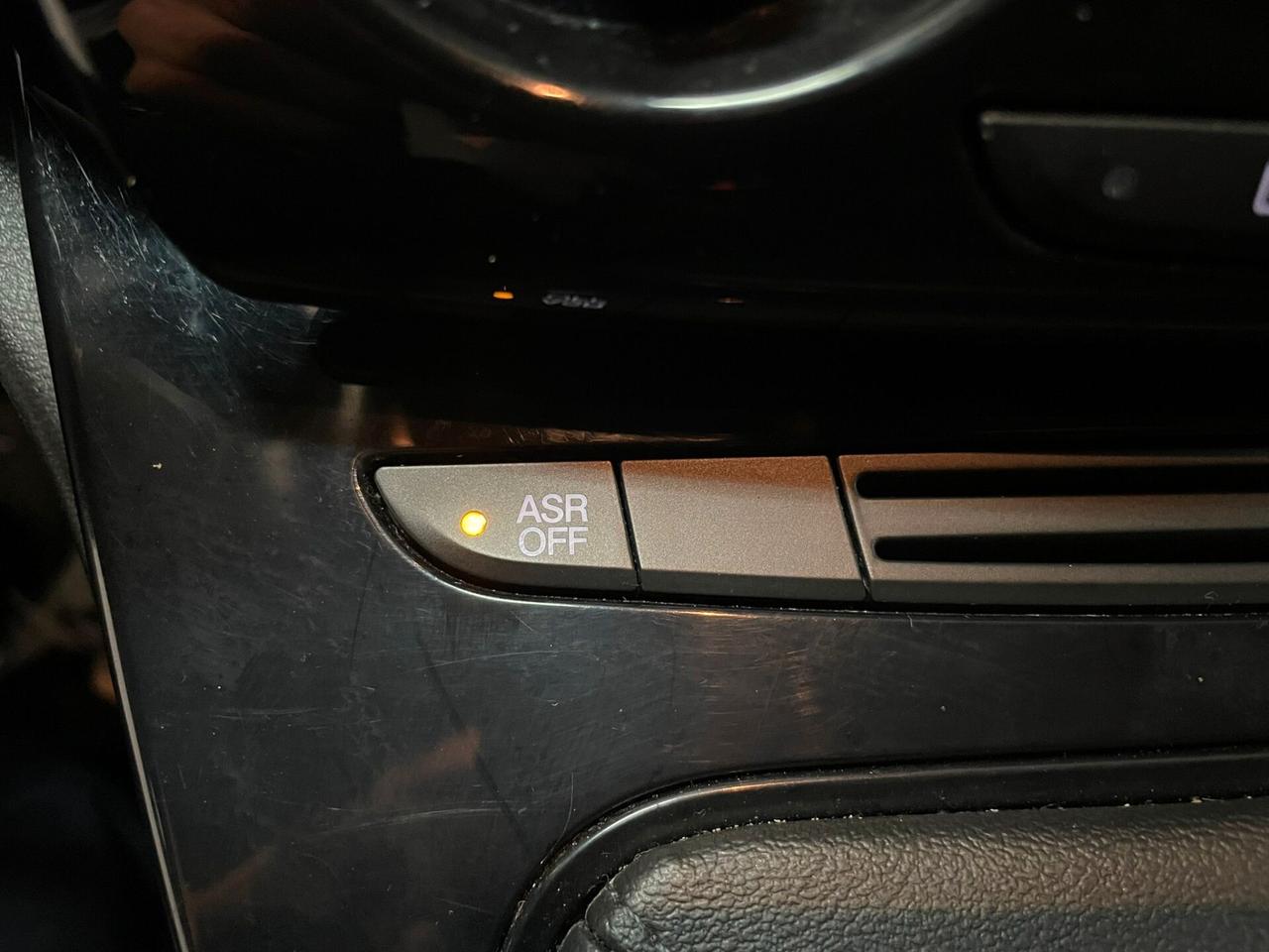 LANCIA YPSILON 1.0HYBRID GOLD 70cv