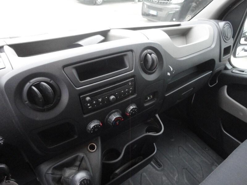 RENAULT Master 5ª serie Master T35 2.3 dCi/150...