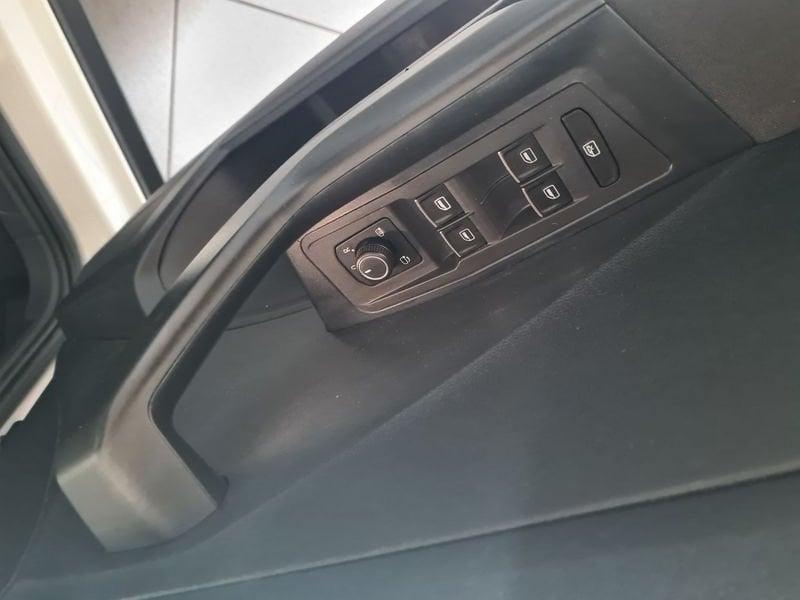 Volkswagen T-Roc T-Roc 1.0 tsi Style 115cv