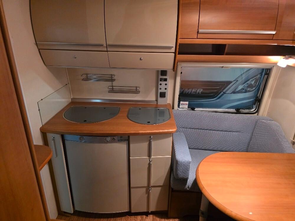 CARAVAN FENDT BIANCO SPORTIVO 395