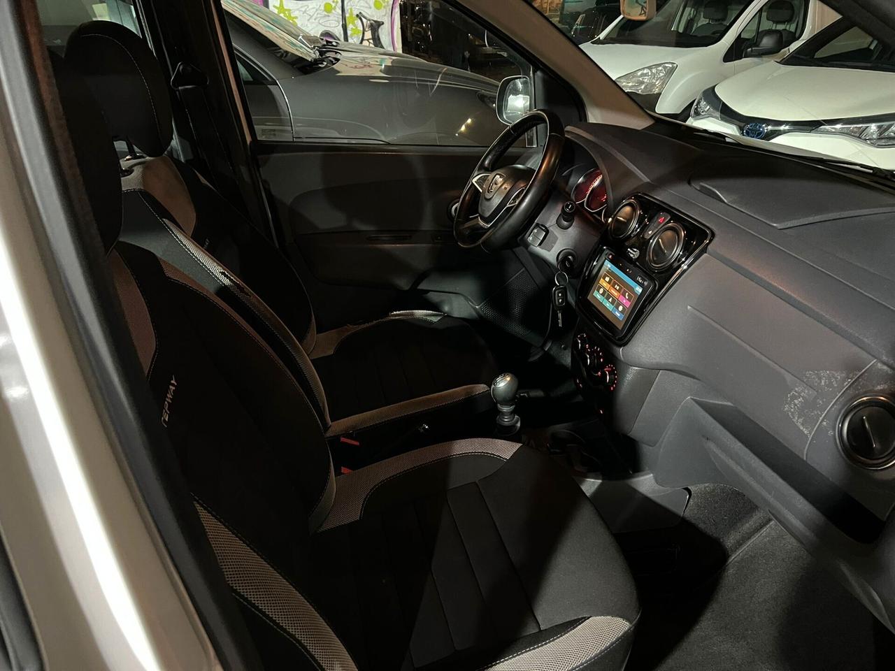 Dacia Lodgy Stepway 1.5 Blue dCi 8V 115CV 7 posti