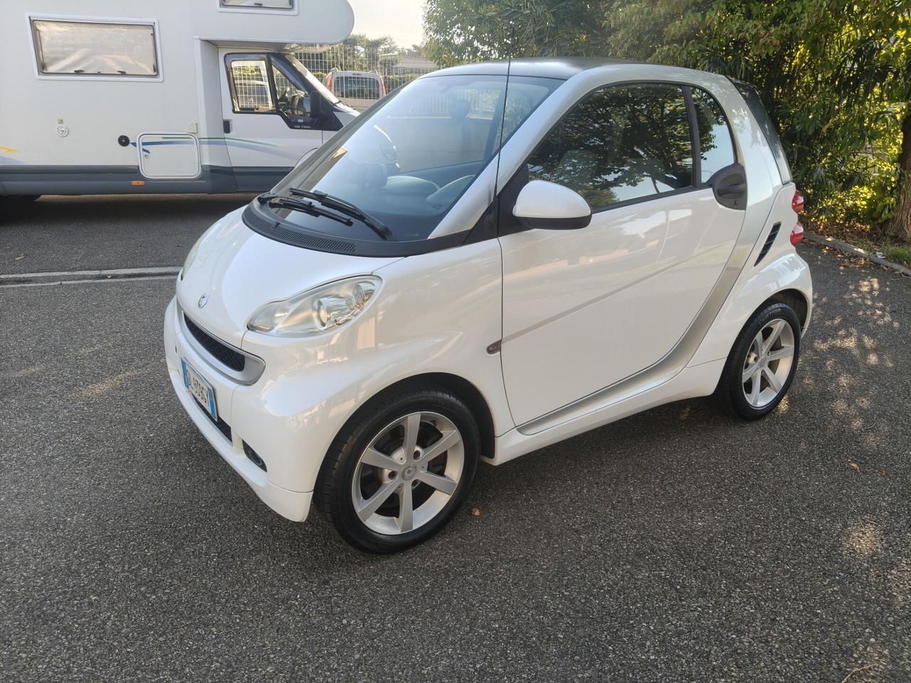 Smart ForTwo 800 cdi SOLO 132.000 KM