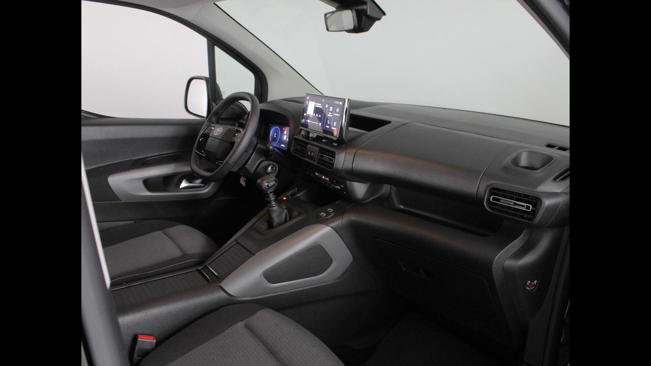 TOYOTA PCITY V. L1 1.5D 100M EXE MC24