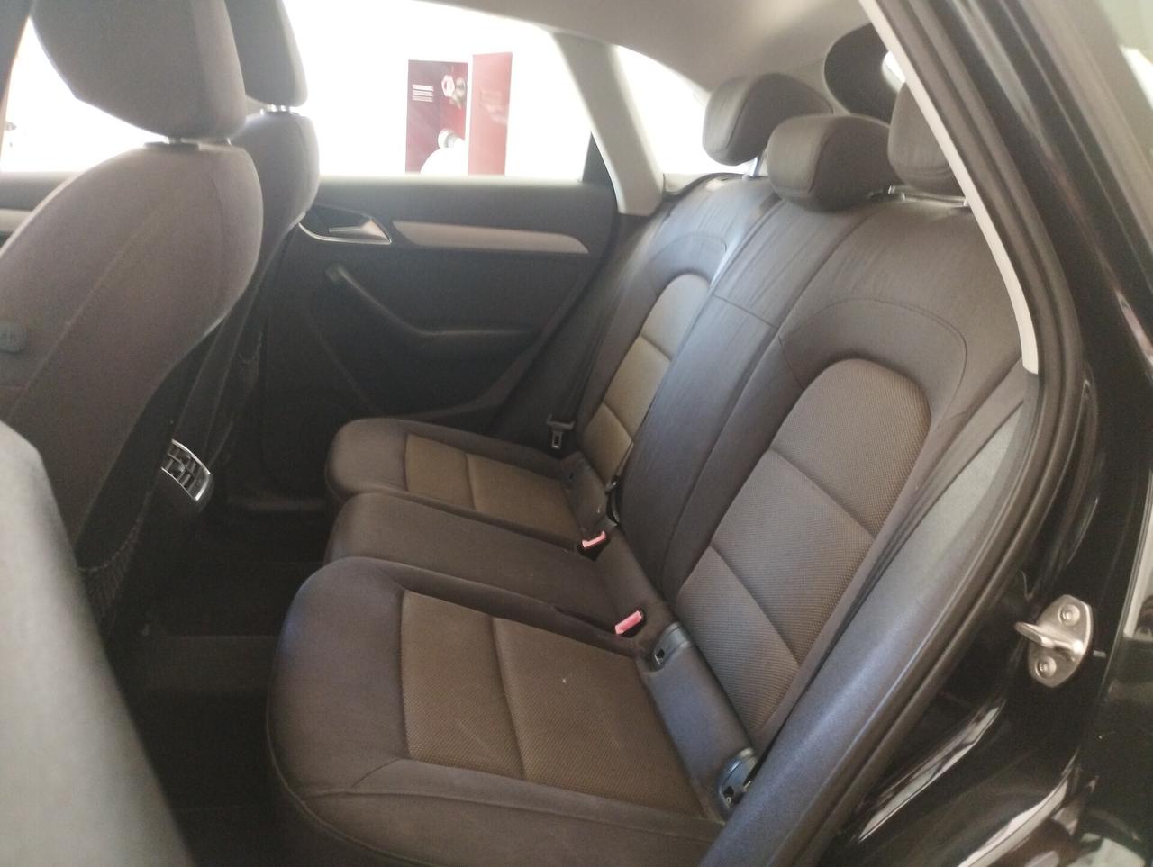 Audi Q3 2.0 tdi 136 CV