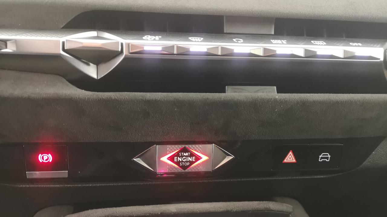 DS DS4 II 2021 - DS4 1.5 bluehdi Performance Line 130cv auto