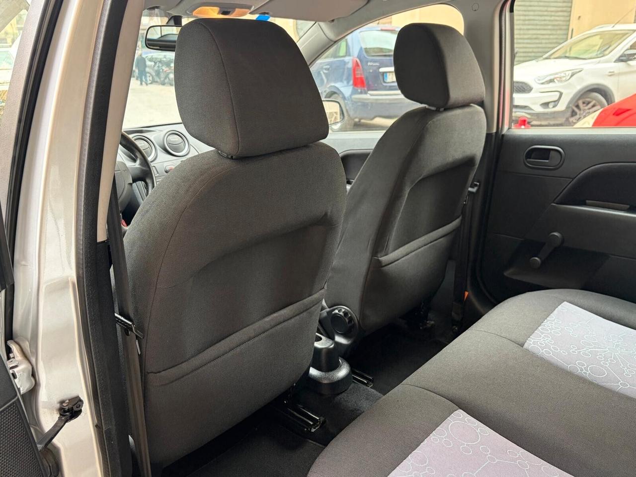 Ford Fiesta 1.4 TDCi 5p. Titanium RARA 97.000KM