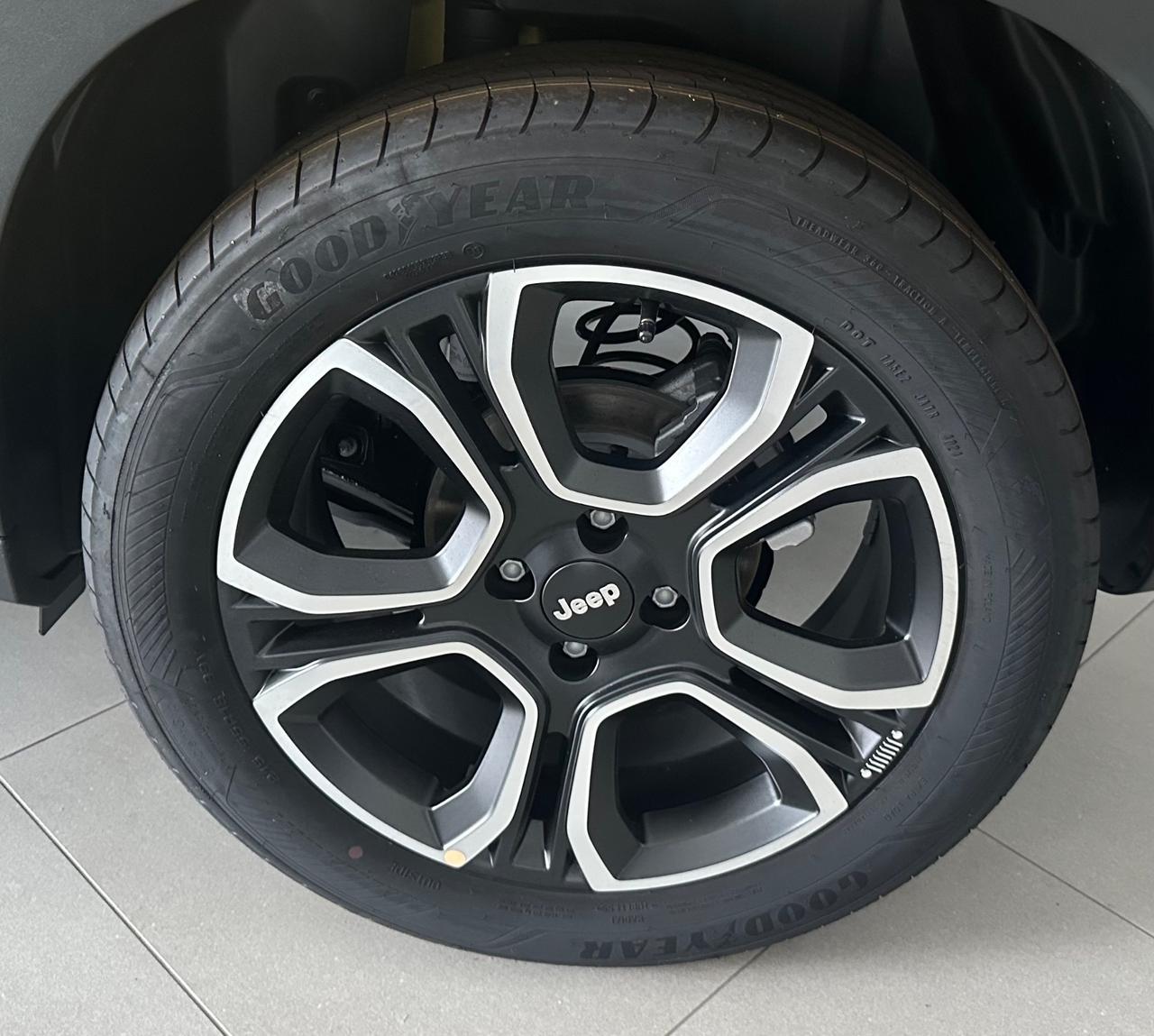 Jeep Avenger 1.2 Turbo 100 CV MHEV Summit