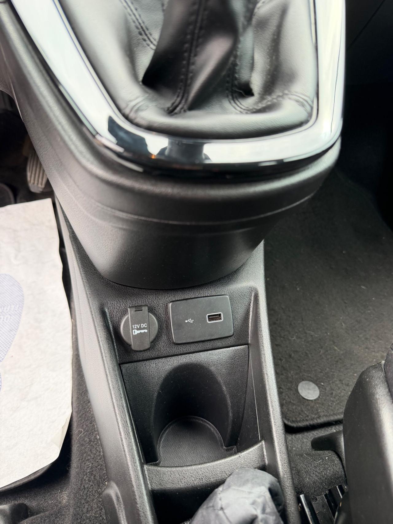 Lancia Ypsilon 1.2 69 CV GPL Ecochic Gold-2021
