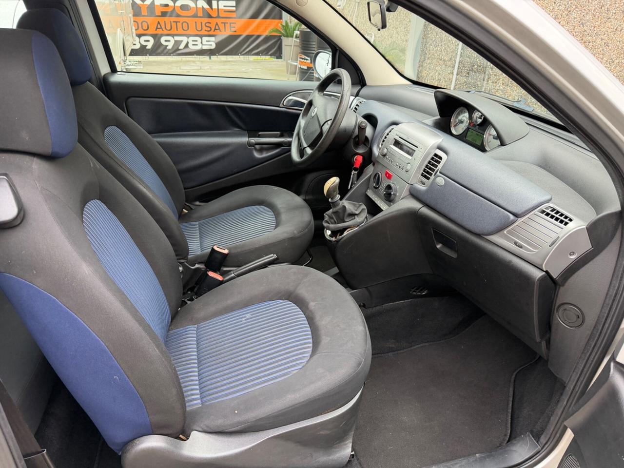 Lancia Ypsilon 1.2 benzina euro4 NEOPATENTATI