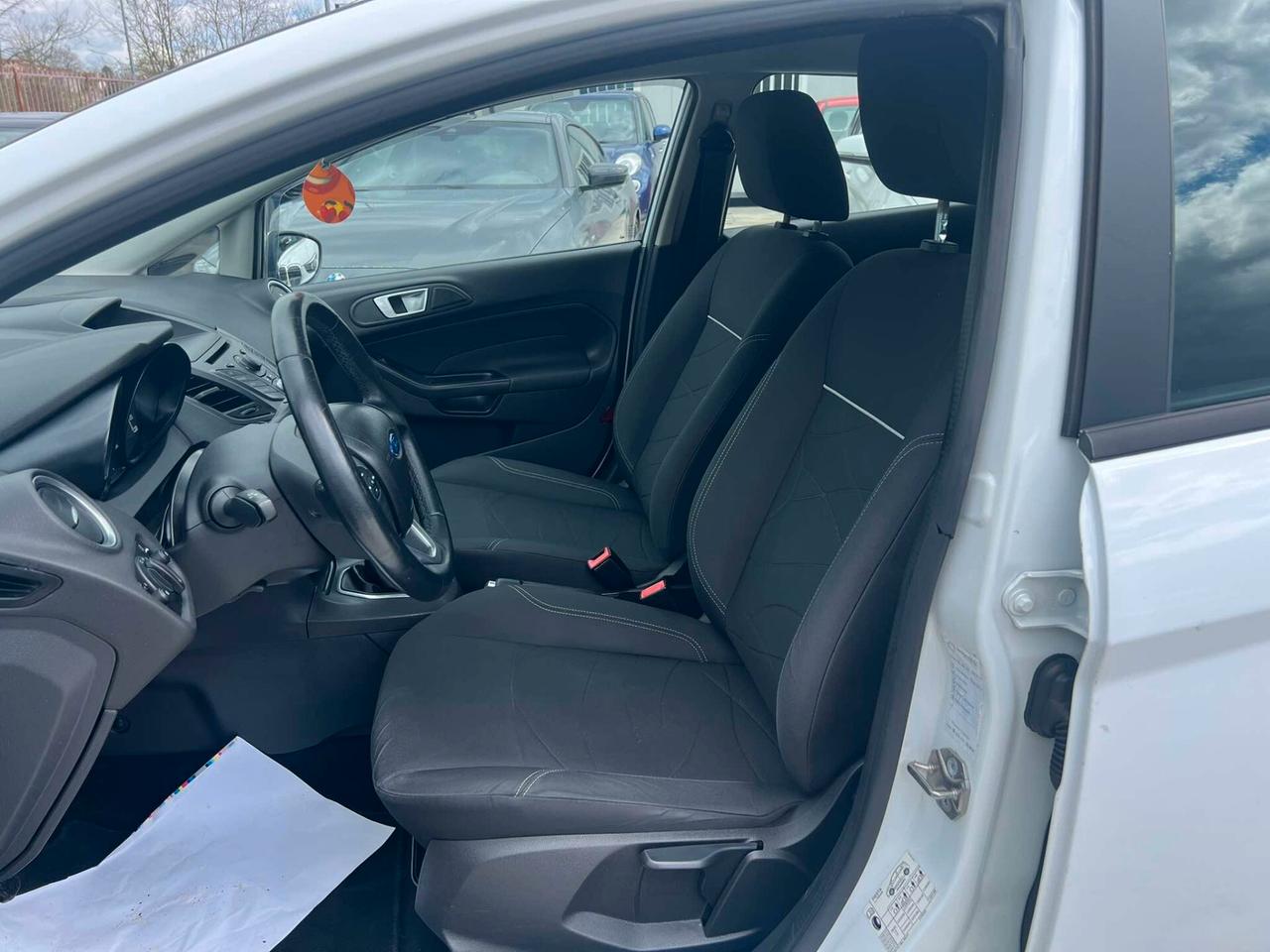 Ford Fiesta 1.5 TDCi 75CV 5 porte