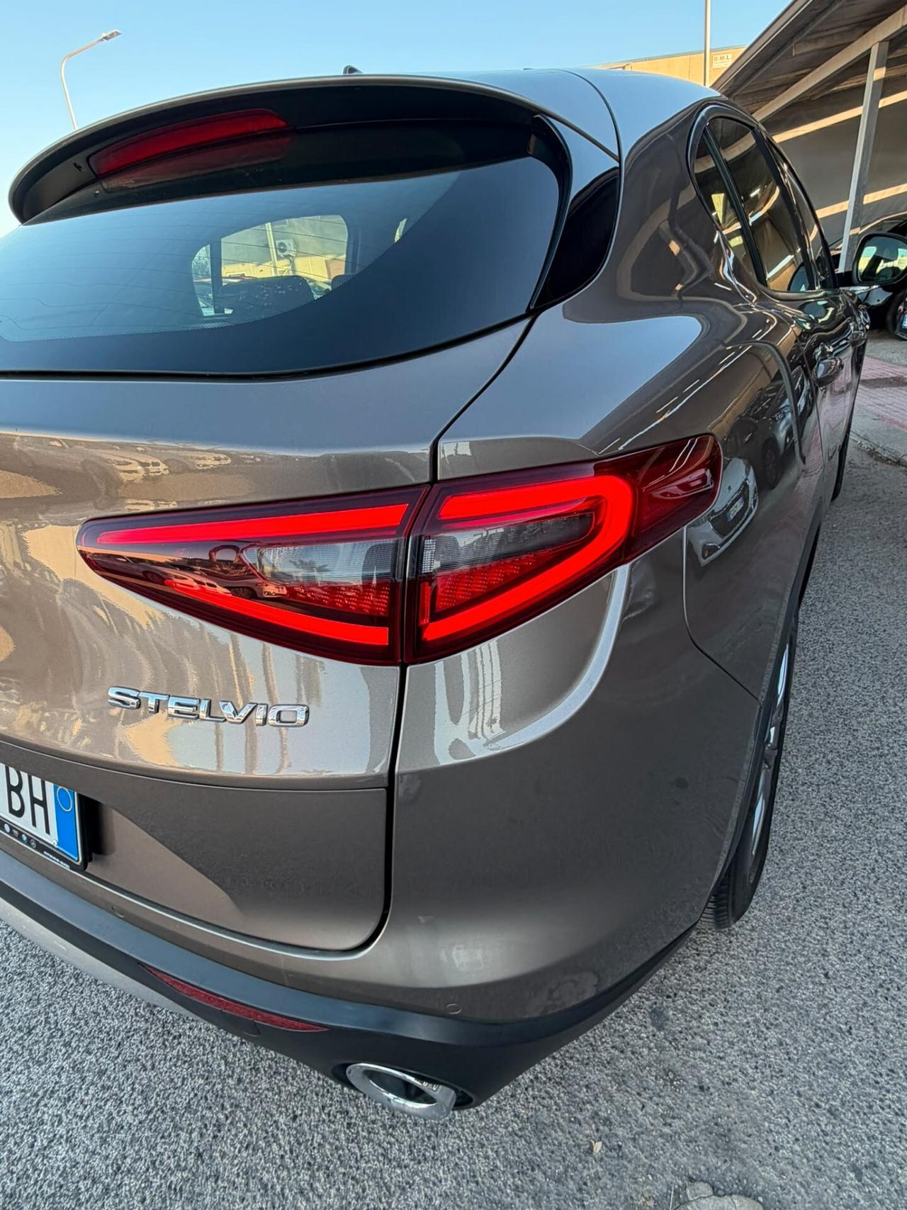 Alfa Romeo Stelvio 2.2 Turbodiesel 210 CV AT8 Q4 B-Tech