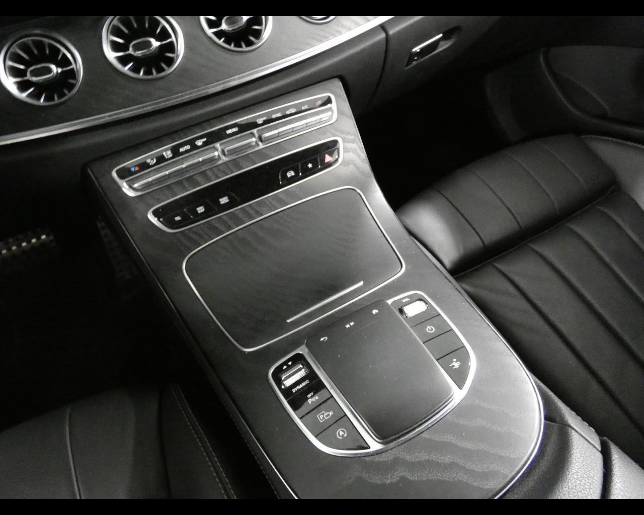 Mercedes-Benz Classe E Cpé (C238) - E 220 d Auto Premium Plus