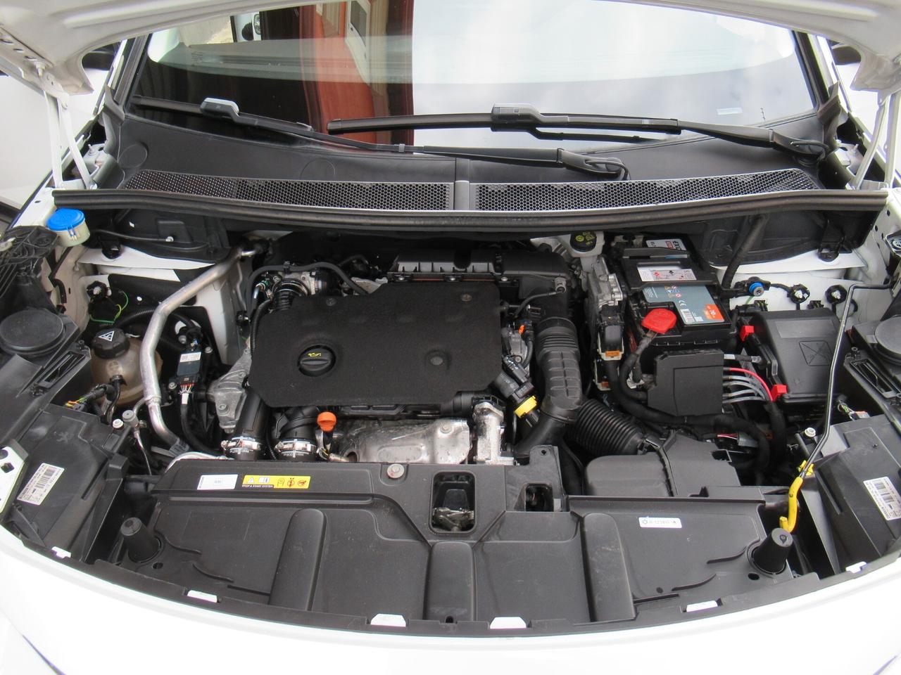 Peugeot 3008 BlueHDi 130 S&S Business