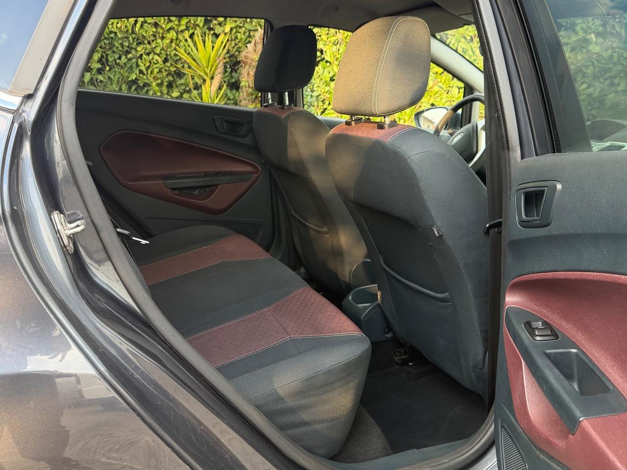 Ford Fiesta 1.4 TDCi 68CV 5 PORTE TITANIUM NEO OK