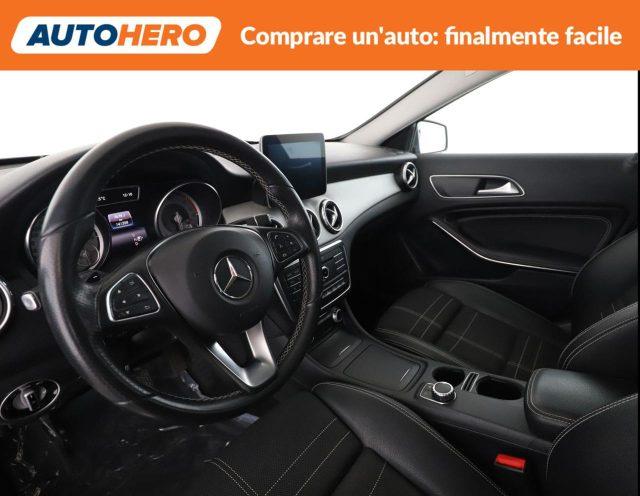 MERCEDES-BENZ GLA 200 d Automatic Premium