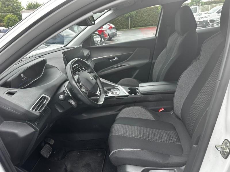 Peugeot 3008 BlueHDi 130 S&S EAT8 Active Pack