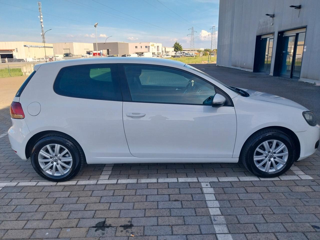 Volkswagen Golf 1.6 TDI DPF 3p. Highline