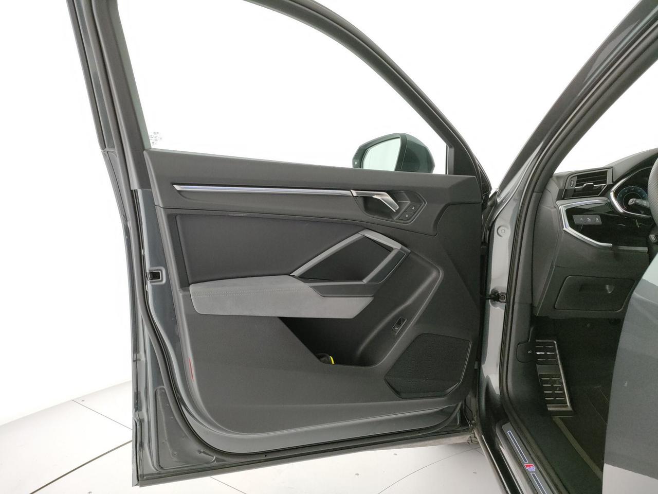 Audi Q3 sportback 40 2.0 tfsi s line edition quattro s-tronic