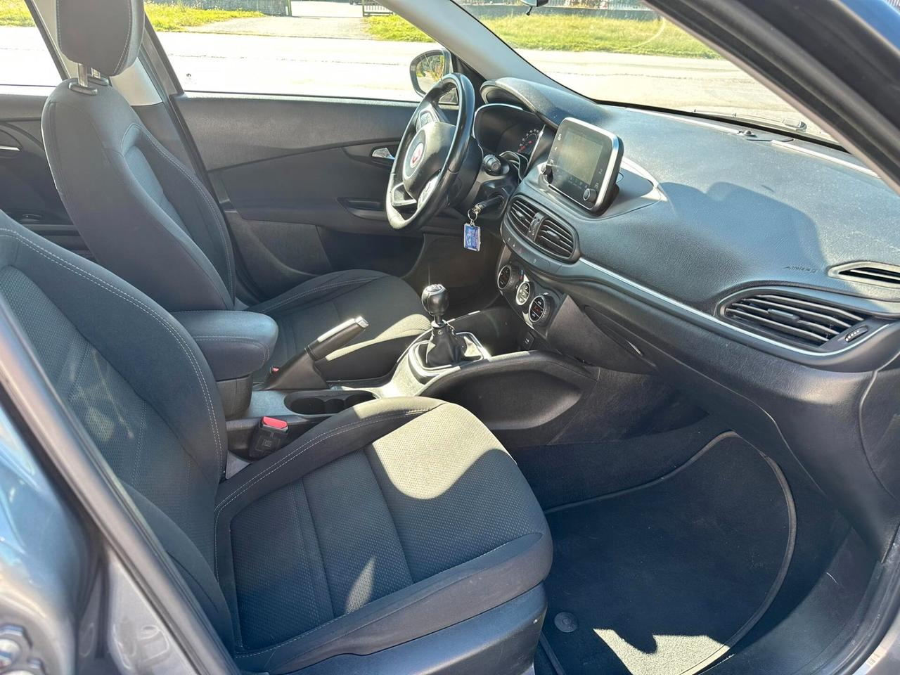 Fiat Tipo 1.6 Mjt S&S 120CV SW Lounge-2019