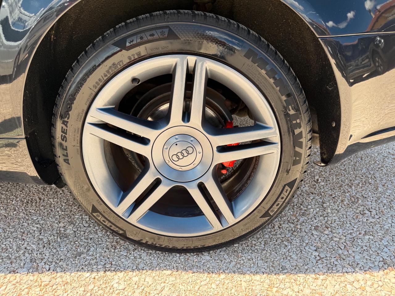 Audi A4 2.0 16V TDI Avant TOTAL BLACK