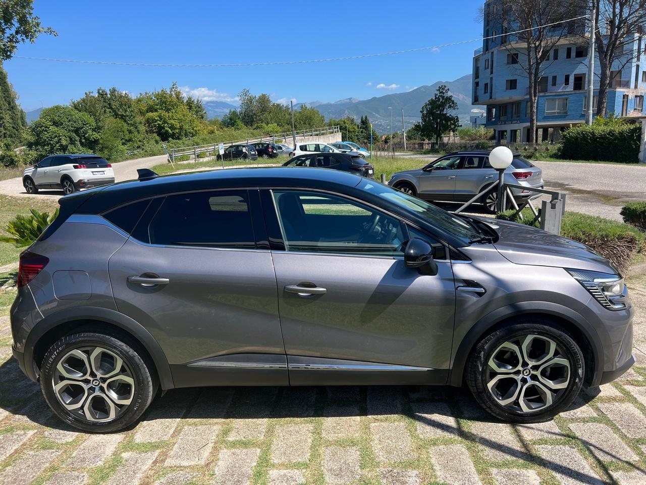 Renault Captur intens tce 100cv GPL-2023 "IMPECCABILE"
