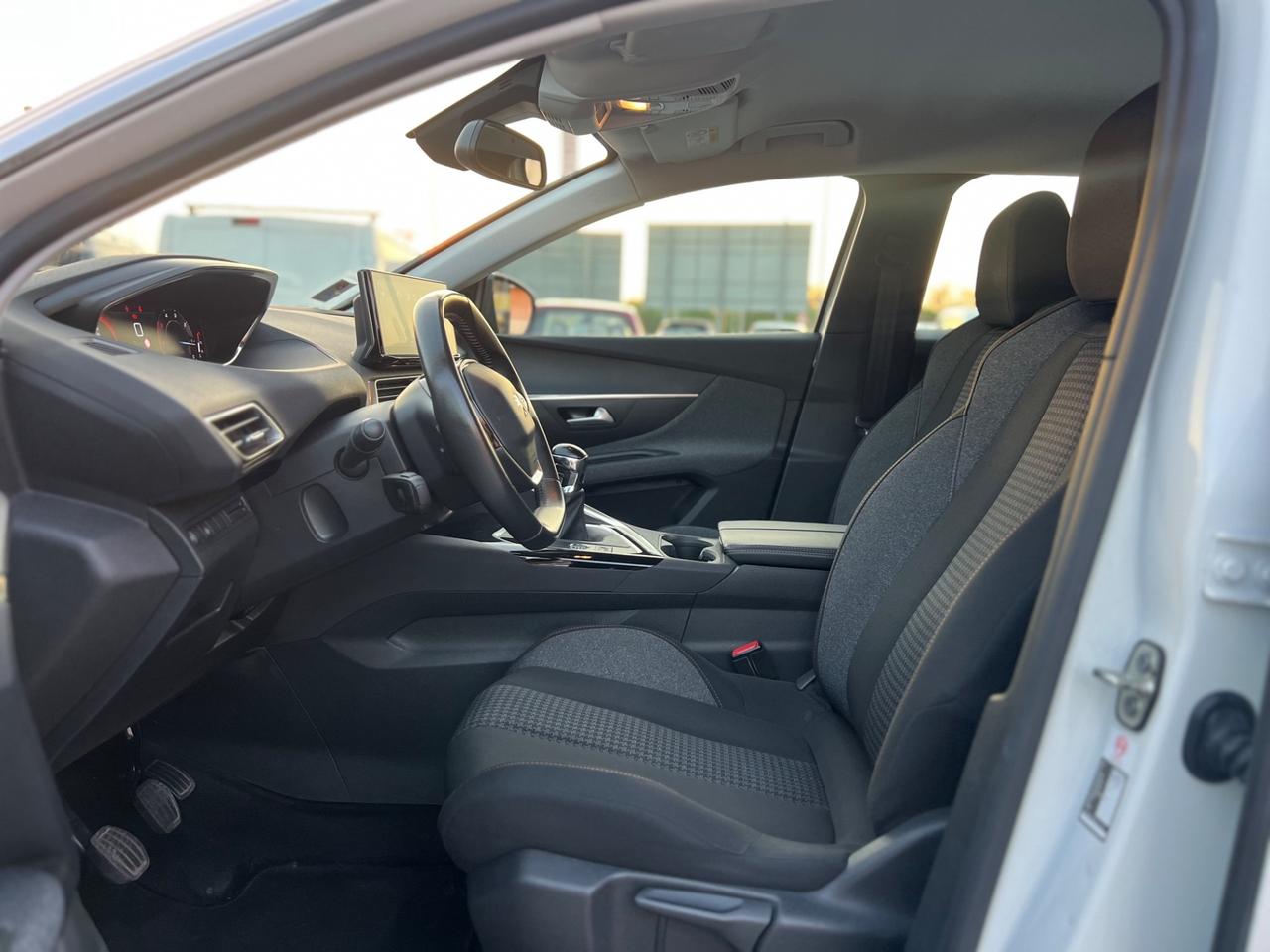 Peugeot 3008 BlueHDi 130 S&S Allure