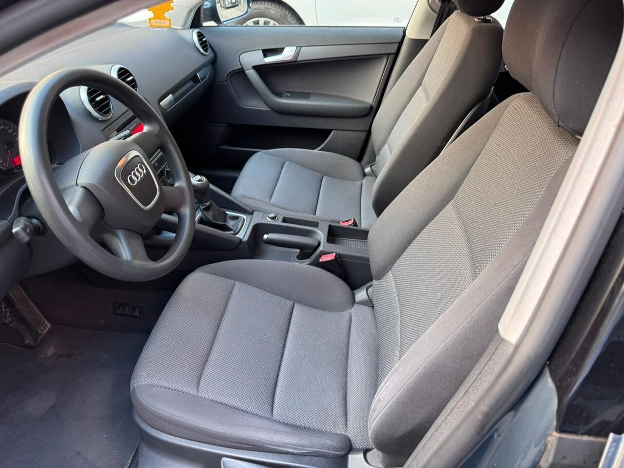 Audi A3 SPB 1.6 TDI 105 CV CR Ambition