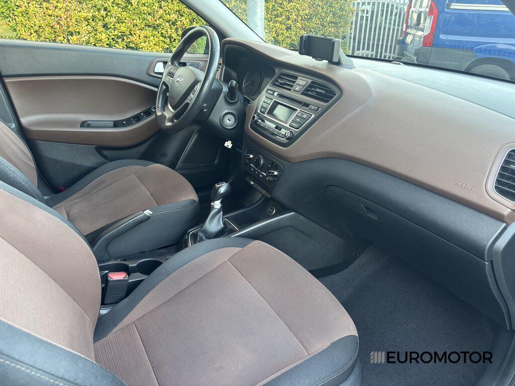 Hyundai i20 5 Porte 1.2 Login