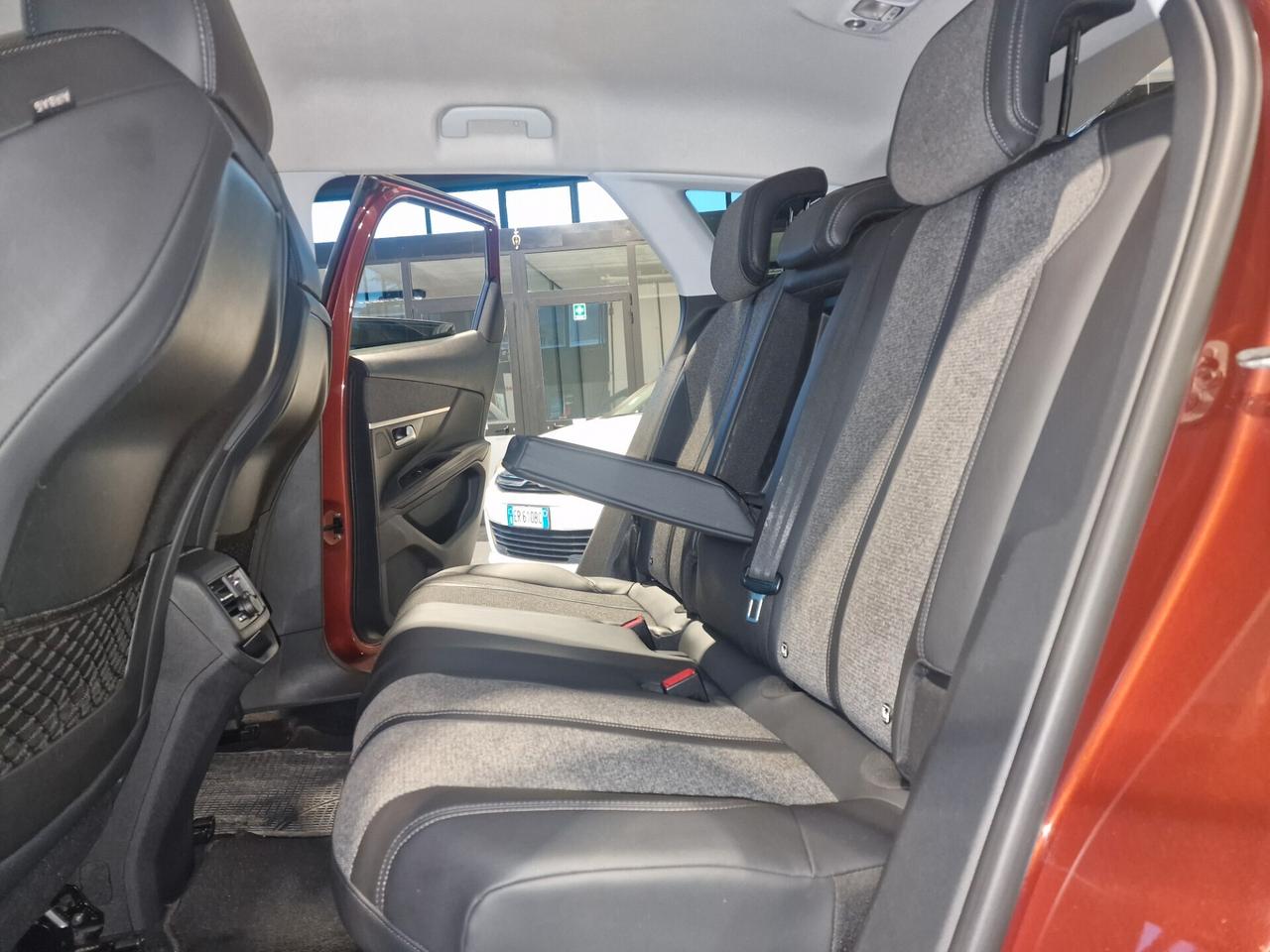 Peugeot 3008 BlueHDi 120 S&S Allure