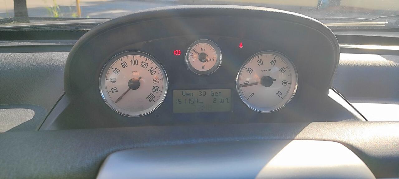 Lancia Ypsilon 1.2 69 CV Diva