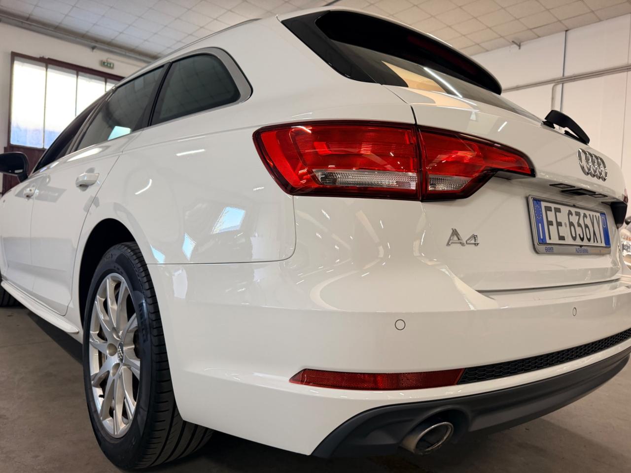 Audi A4 Avant 2.0 TDI 122 CV S tronic Sport